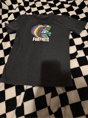Size 7/8 Fortnite shirt